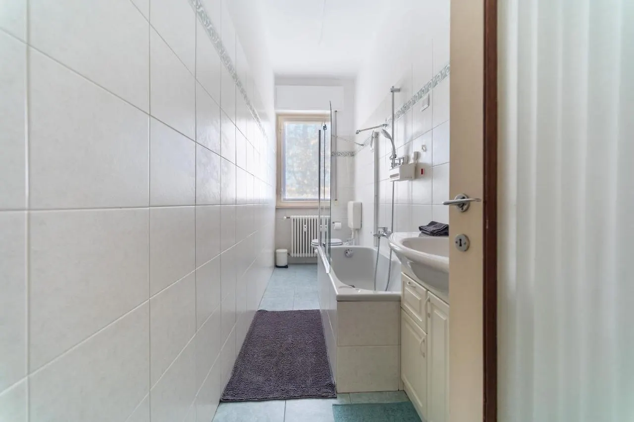 Apartment Casa Vacanze Giulio Cesare Bergamo Italy